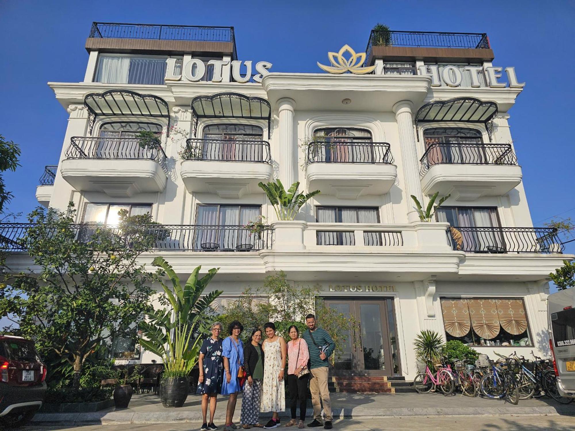 Lotus Hotel Ninh Binh Exterior foto